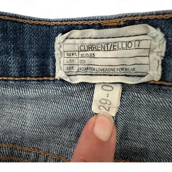 Current/Elliot The Cropped Straight Distressed Denim Jeans (29) - Picture 13 of 16